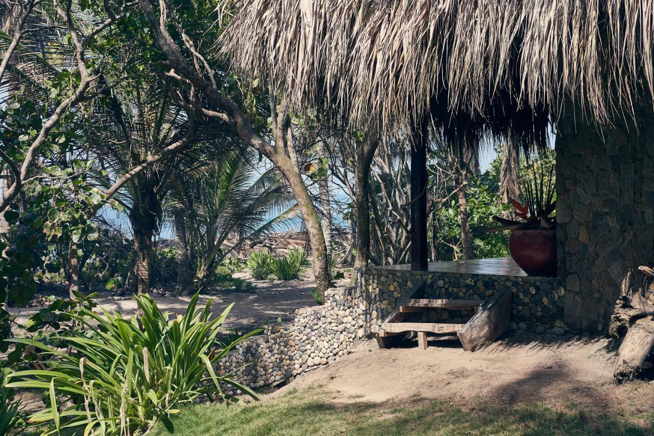 Playa Angeles Lodge *
